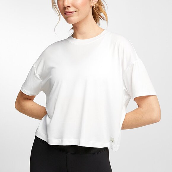 Vuori Energy White Short Sleeve lightweight Soft Shirt - Picture 1 of 7